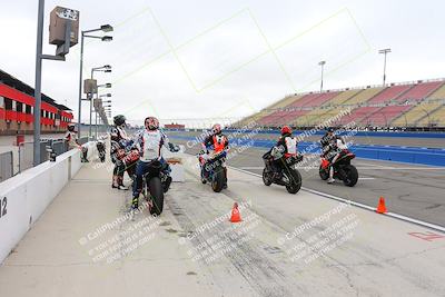 media/Oct-15-2022-Fastrack Riders (Sat) [[9a18b22502]]/Level2/Grid Shots/